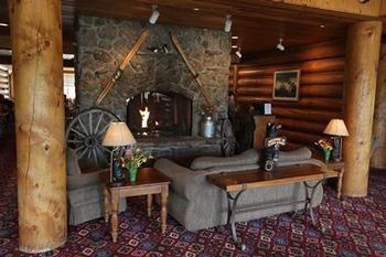 Lodge Headwaters & At Flagg Ranch